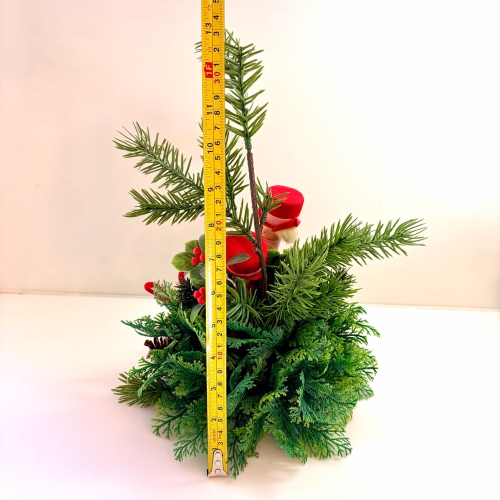 Vintage MCM Christmas Floral Arrangement  Felt Doll Carolers Plastic Greenery - Picture 5 of 7